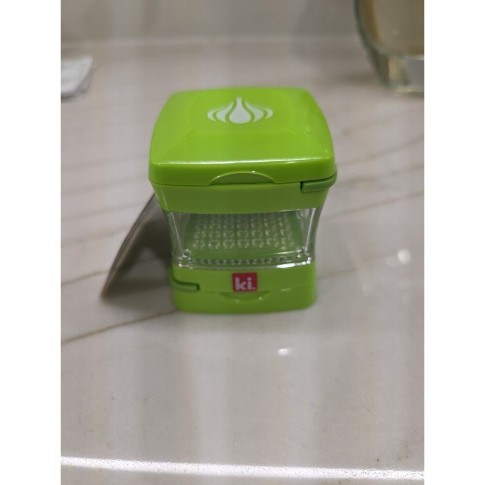 Kitchen Innovations Garlic-A-Peel Garlic Press, Crusher, Cutter, Mincer, NWT
